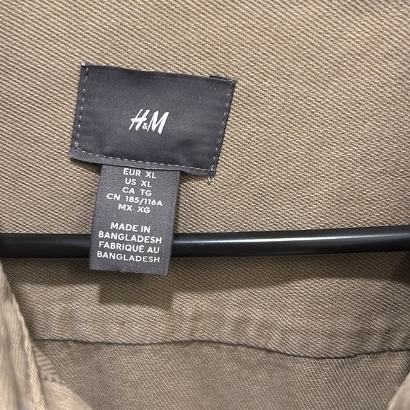 Beige jean shacket from H&M - Picture 3 of 4
